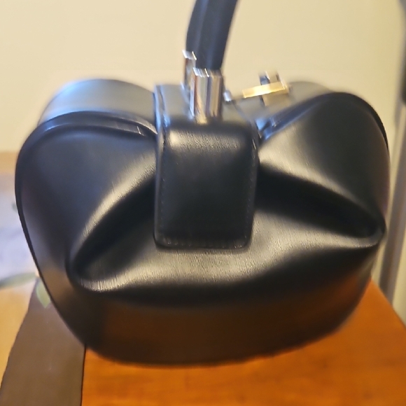 Edith Dumpling Bag - Picture 4 of 11